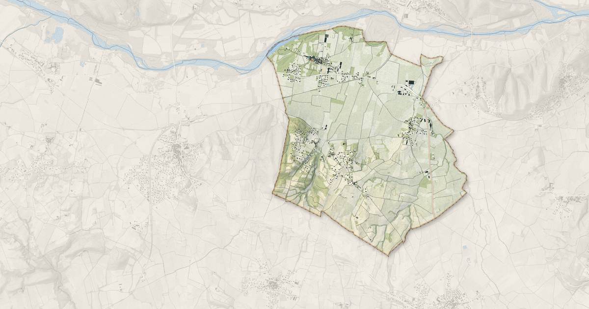 Portrait cartographique de Cardet : relief, eau, forêts, bâti et voies, calculés à partir des données de l'IGN