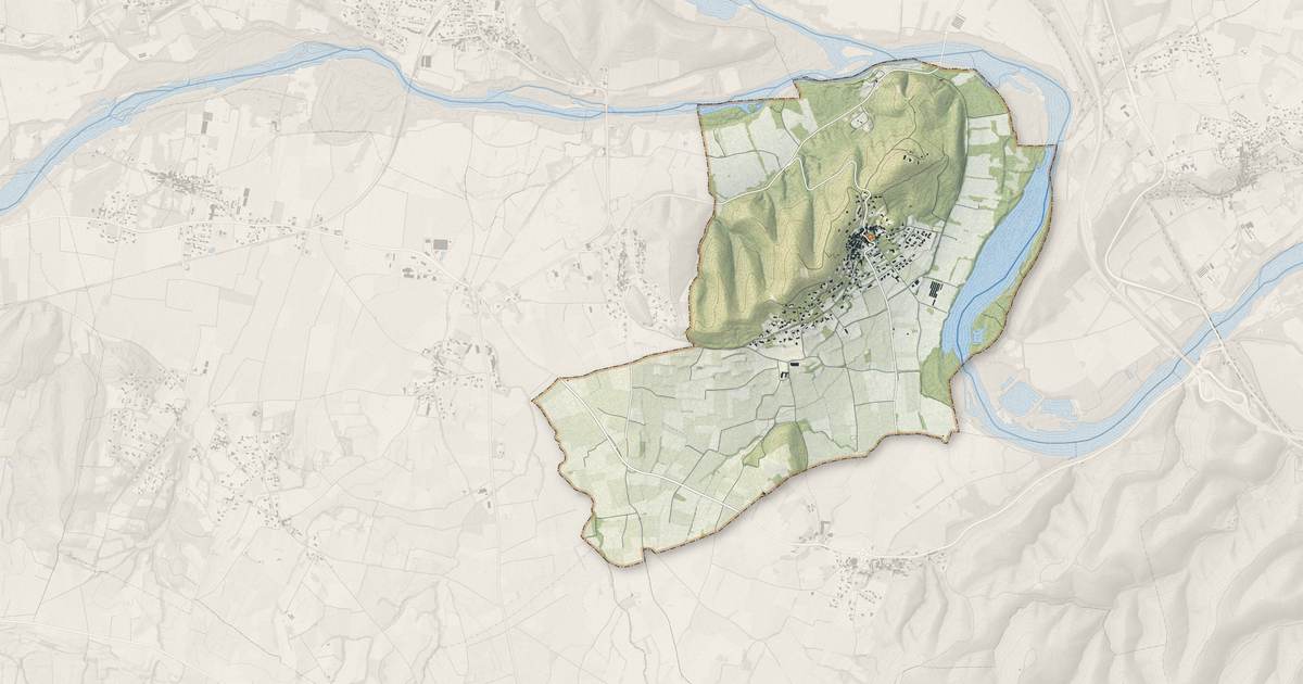 Portrait cartographique de Cassagnoles : relief, eau, forêts, bâti et voies, calculés à partir des données de l'IGN