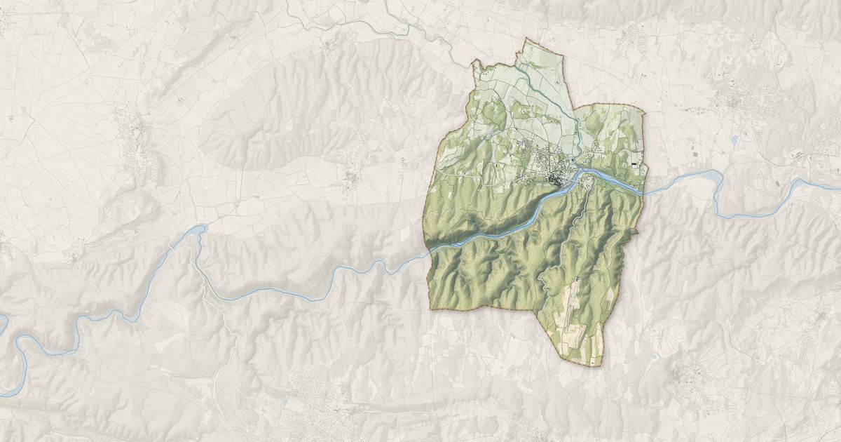 Portrait cartographique de Collias : relief, eau, forêts, bâti et voies, calculés à partir des données de l'IGN