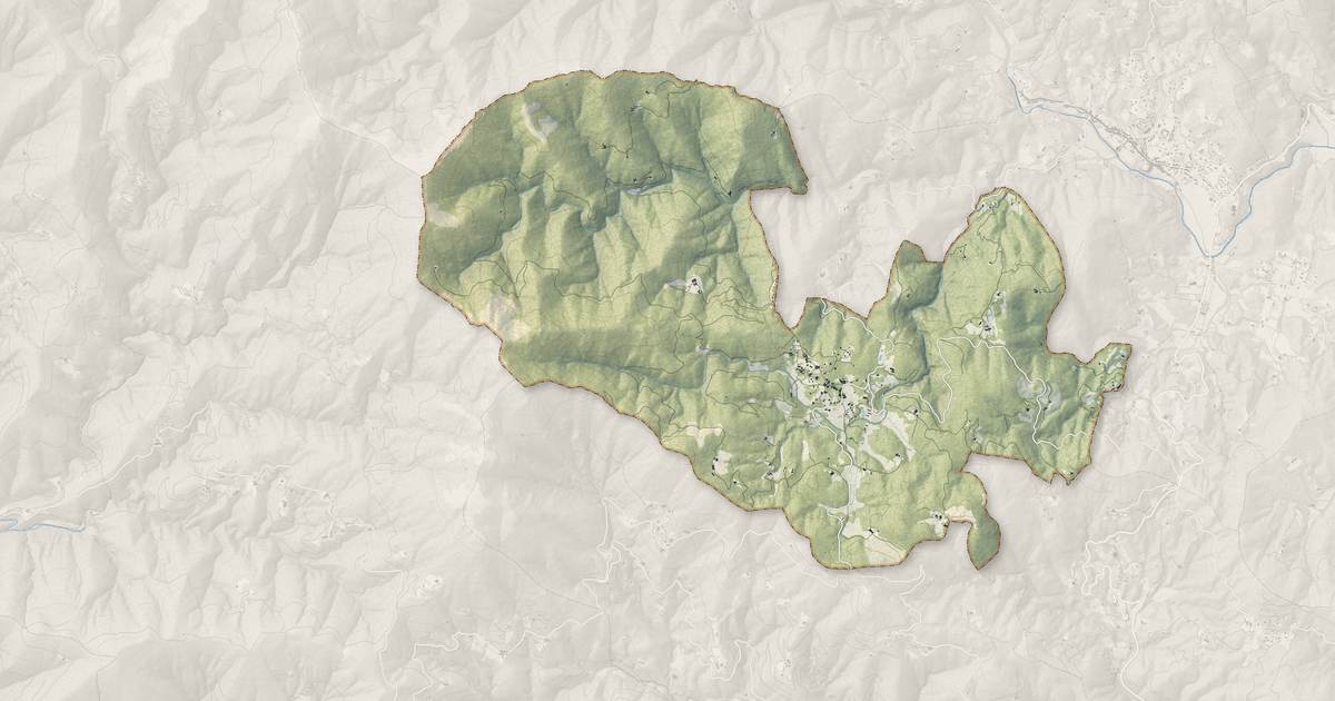 Portrait cartographique de Colognac : relief, eau, forêts, bâti et voies, calculés à partir des données de l'IGN