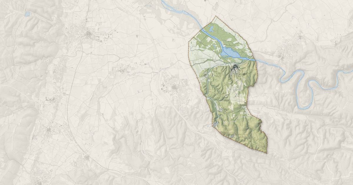Portrait cartographique de Dions : relief, eau, forêts, bâti et voies, calculés à partir des données de l'IGN