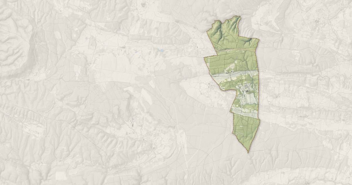Portrait cartographique de Fontarèches : relief, eau, forêts, bâti et voies, calculés à partir des données de l'IGN