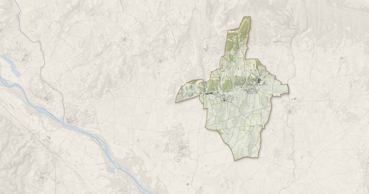 Portrait cartographique de Garrigues-Sainte-Eulalie : relief, eau, forêts, bâti et voies, calculés à partir des données de l'IGN
