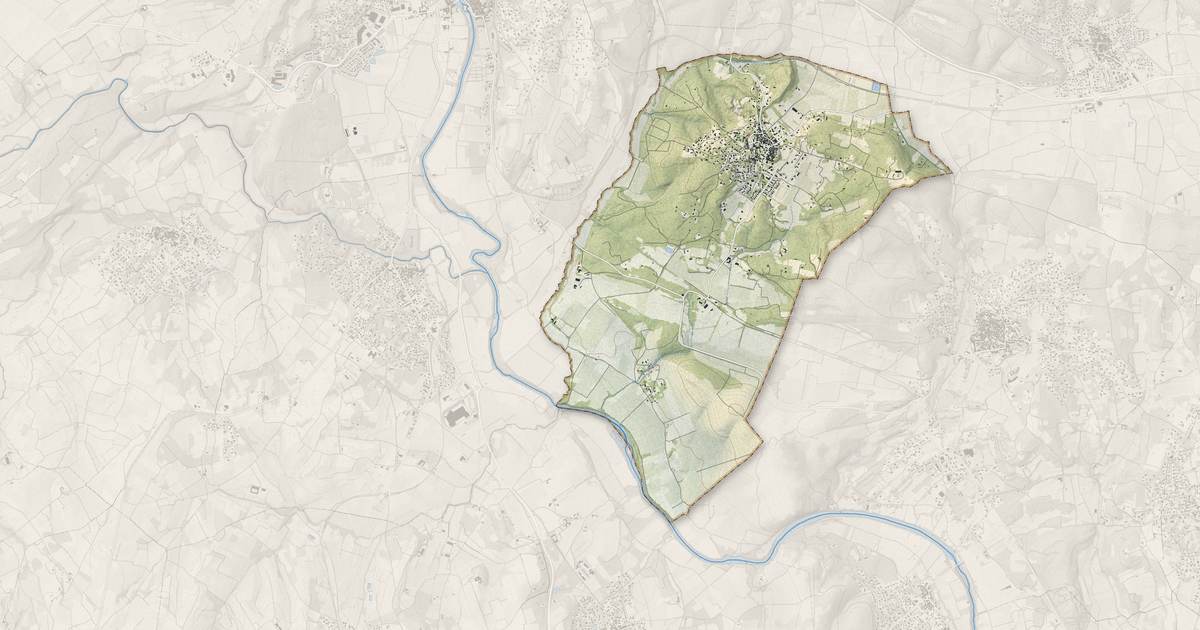 Portrait cartographique de Junas : relief, eau, forêts, bâti et voies, calculés à partir des données de l'IGN