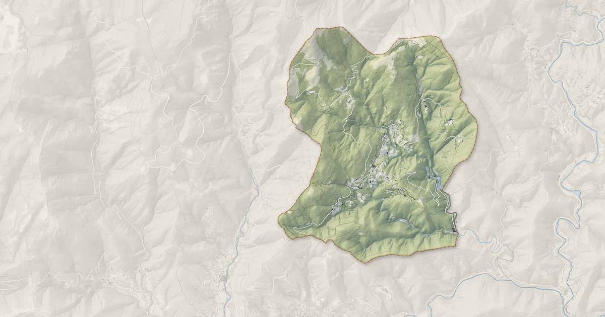Portrait cartographique de Mandagout : relief, eau, forêts, bâti et voies, calculés à partir des données de l'IGN