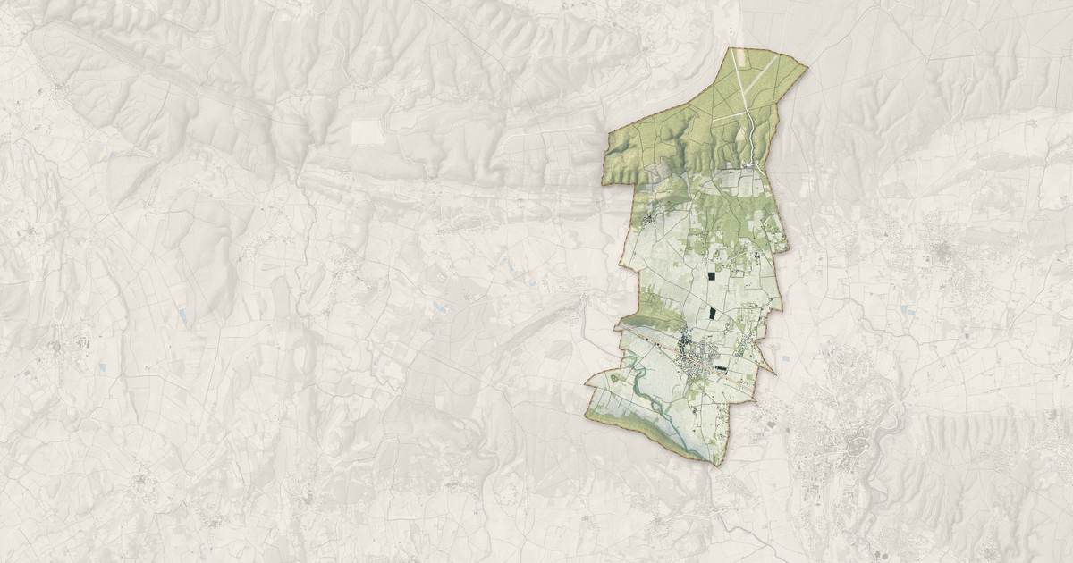 Portrait cartographique de Montaren-et-Saint-Médiers : relief, eau, forêts, bâti et voies, calculés à partir des données de l'IGN