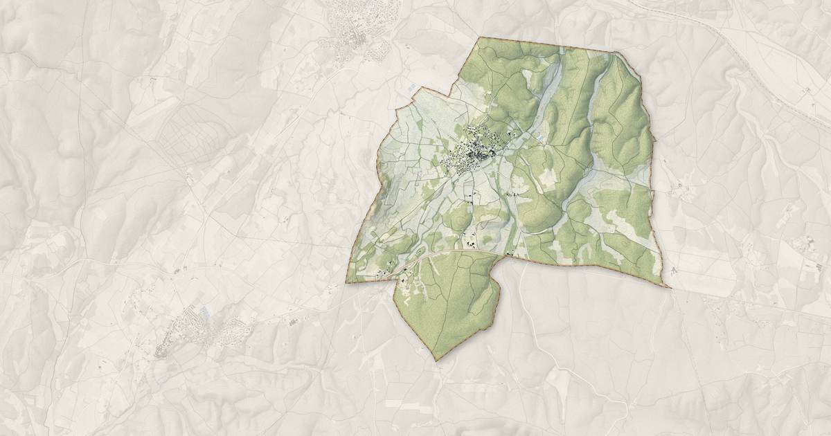 Portrait cartographique de Parignargues : relief, eau, forêts, bâti et voies, calculés à partir des données de l'IGN