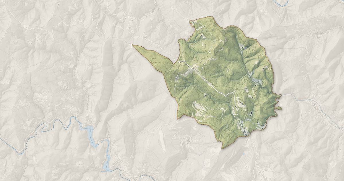 Portrait cartographique de Portes : relief, eau, forêts, bâti et voies, calculés à partir des données de l'IGN