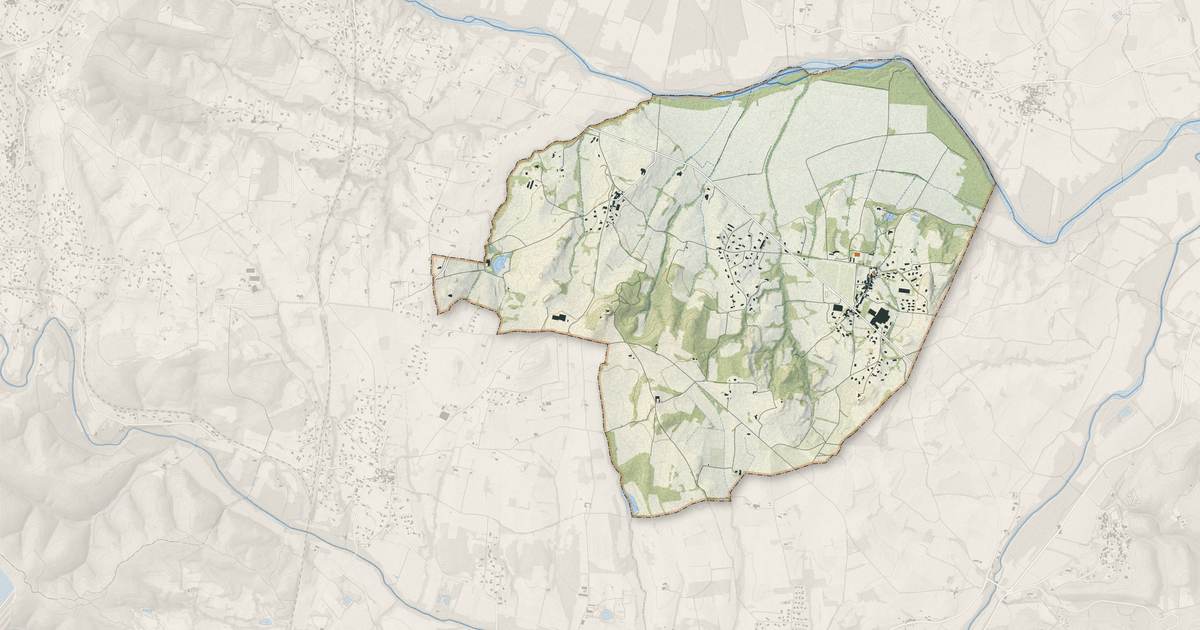 Portrait cartographique de Potelières : relief, eau, forêts, bâti et voies, calculés à partir des données de l'IGN