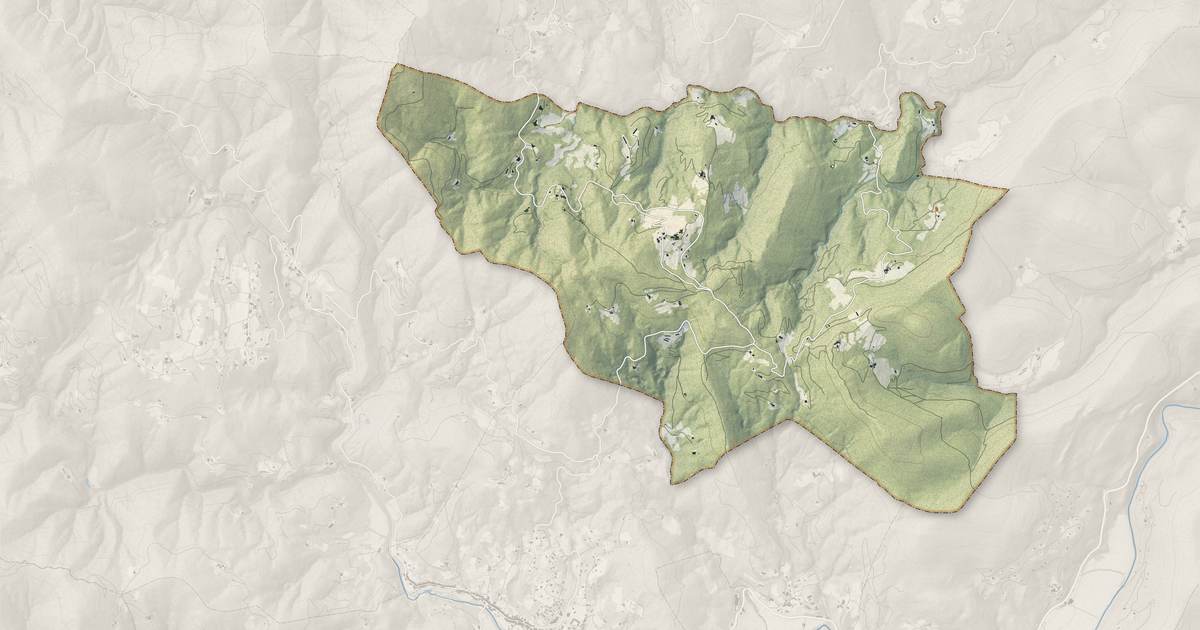Portrait cartographique de Sainte-Croix-de-Caderle : relief, eau, forêts, bâti et voies, calculés à partir des données de l'IGN