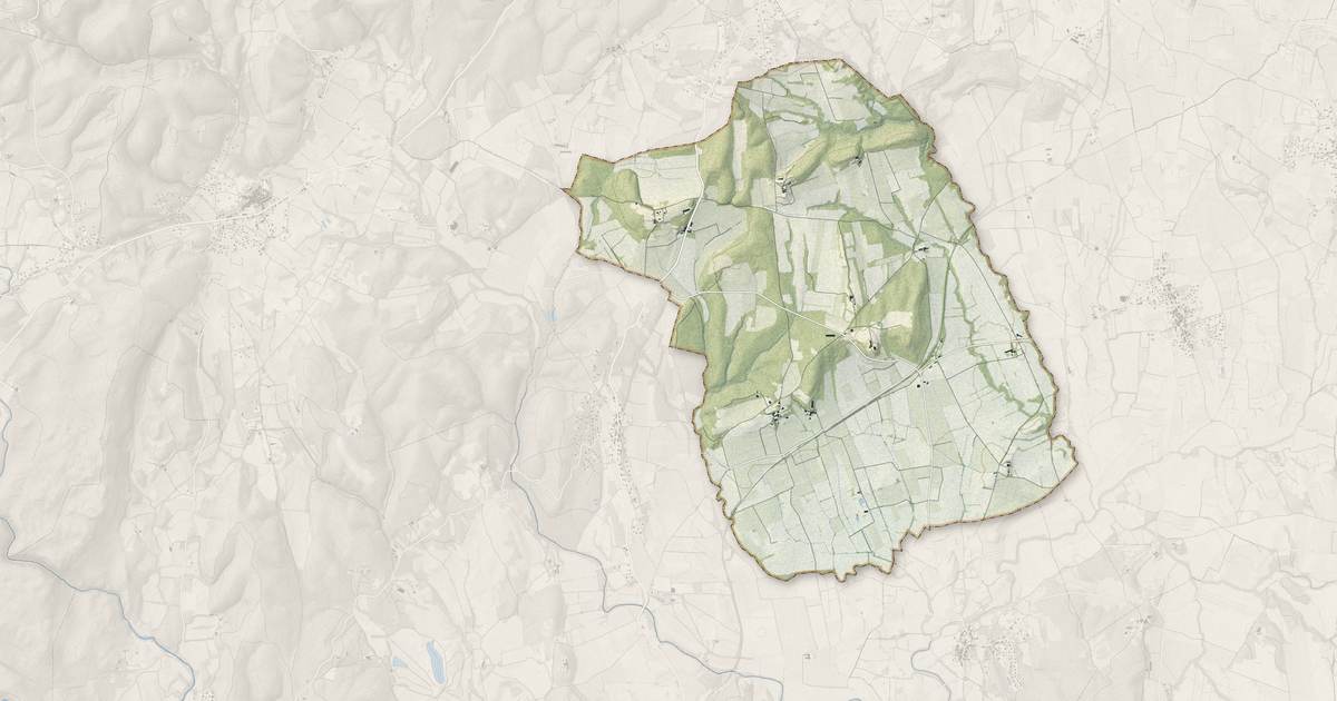 Portrait cartographique de Saint-Nazaire-des-Gardies : relief, eau, forêts, bâti et voies, calculés à partir des données de l'IGN