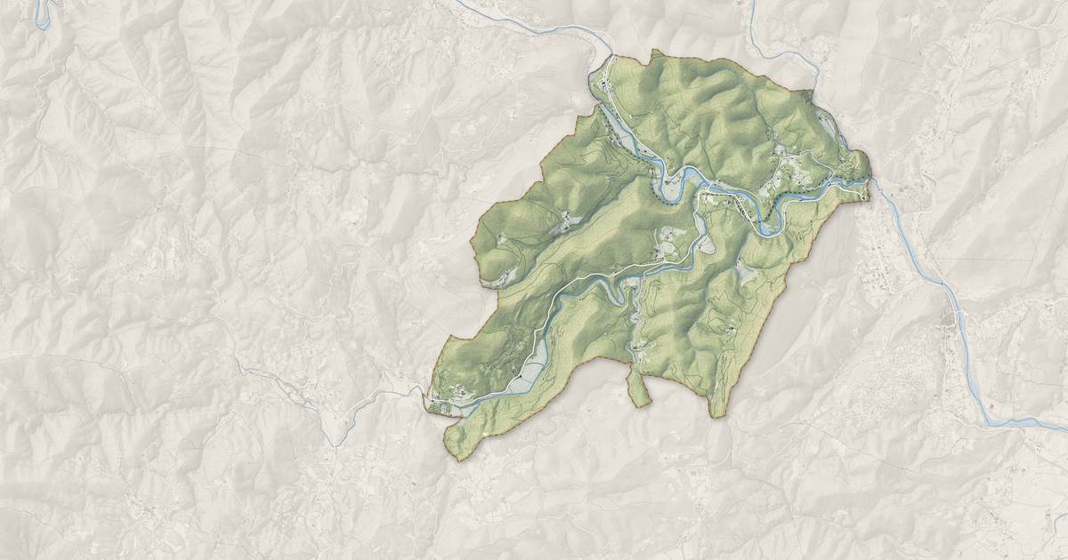 Portrait cartographique de Thoiras-Corbès : relief, eau, forêts, bâti et voies, calculés à partir des données de l'IGN