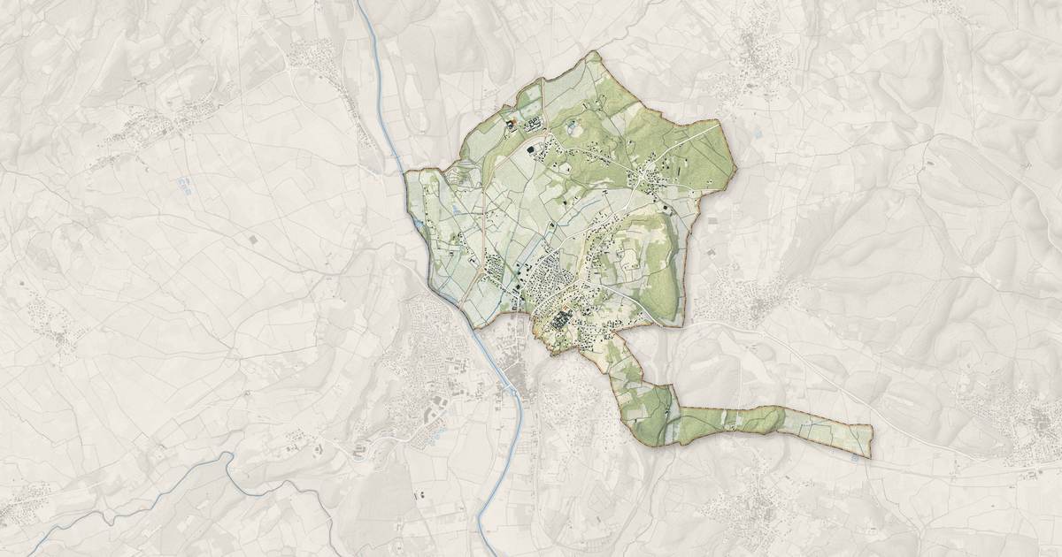 Portrait cartographique de Villevieille : relief, eau, forêts, bâti et voies, calculés à partir des données de l'IGN