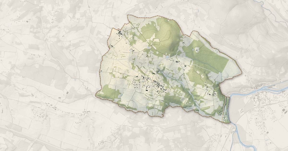 Portrait cartographique de Arnaud-Guilhem : relief, eau, forêts, bâti et voies, calculés à partir des données de l'IGN