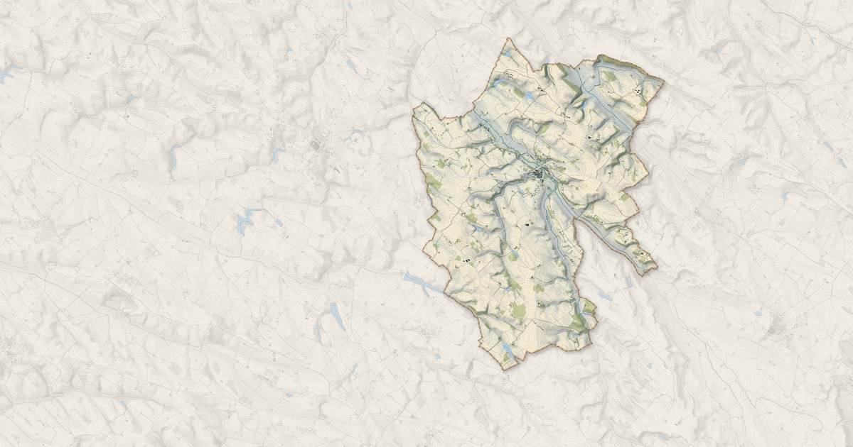Portrait cartographique de Auriac-sur-Vendinelle : relief, eau, forêts, bâti et voies, calculés à partir des données de l'IGN