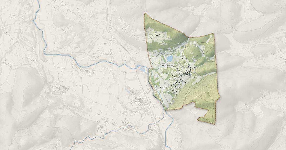 Portrait cartographique de Barbazan : relief, eau, forêts, bâti et voies, calculés à partir des données de l'IGN