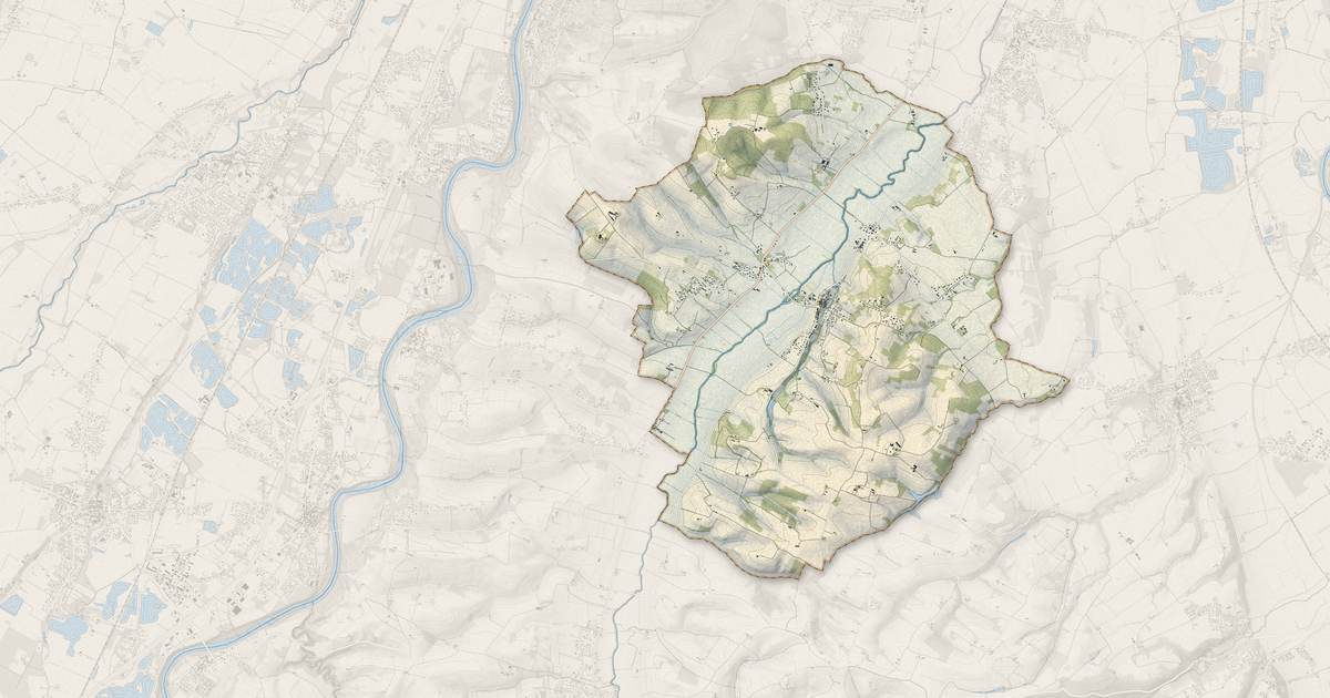 Portrait cartographique de Beaumont-sur-Lèze : relief, eau, forêts, bâti et voies, calculés à partir des données de l'IGN