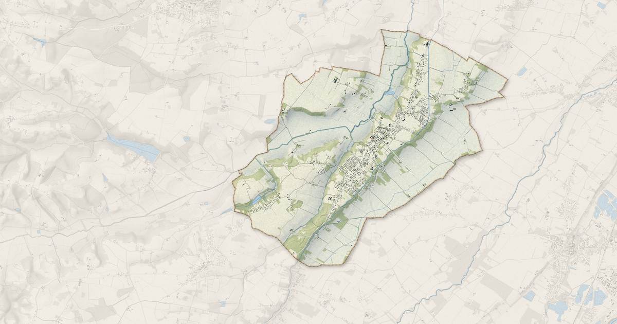 Portrait cartographique de Bérat : relief, eau, forêts, bâti et voies, calculés à partir des données de l'IGN