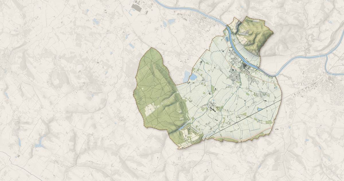 Portrait cartographique de Buzet-sur-Tarn : relief, eau, forêts, bâti et voies, calculés à partir des données de l'IGN