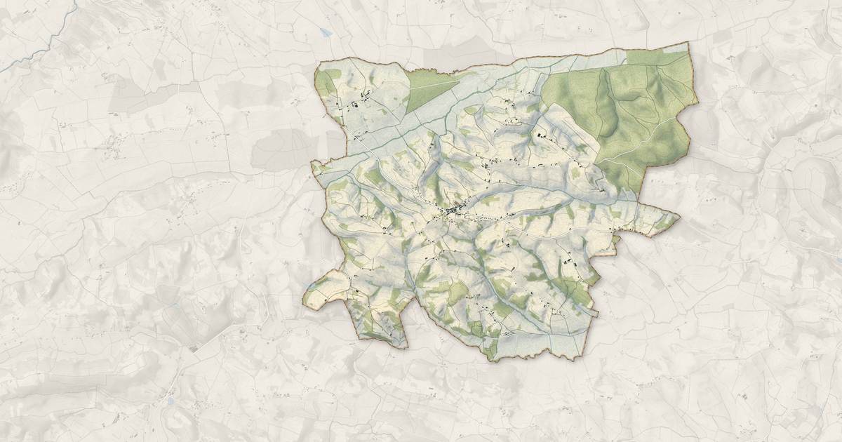 Portrait cartographique de Cassagnabère-Tournas : relief, eau, forêts, bâti et voies, calculés à partir des données de l'IGN