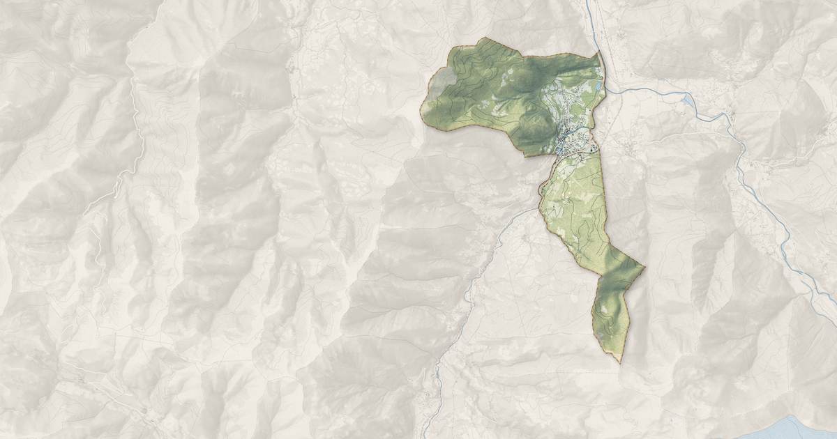 Portrait cartographique de Cierp-Gaud : relief, eau, forêts, bâti et voies, calculés à partir des données de l'IGN