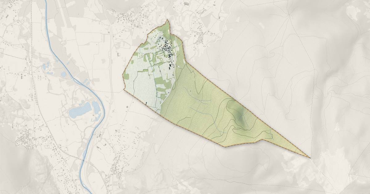 Portrait cartographique de Frontignan-de-Comminges : relief, eau, forêts, bâti et voies, calculés à partir des données de l'IGN