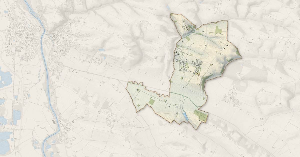 Portrait cartographique de Issus : relief, eau, forêts, bâti et voies, calculés à partir des données de l'IGN