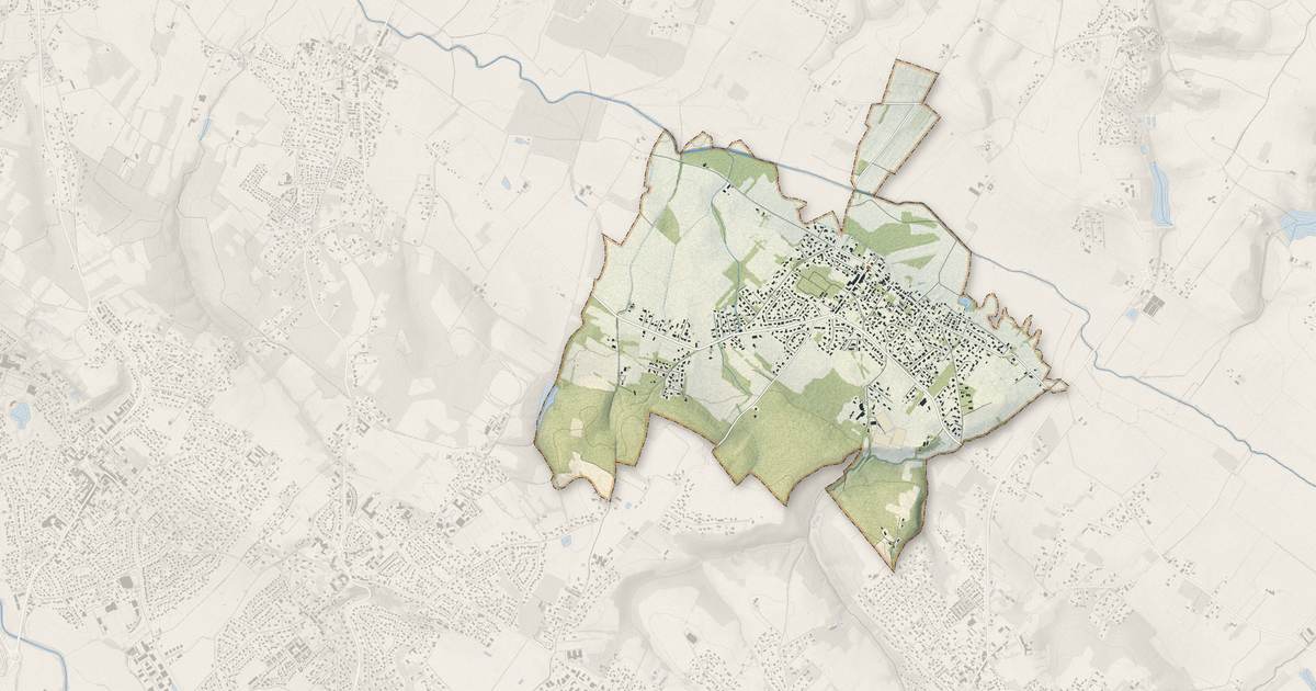 Portrait cartographique de Labastide-Saint-Sernin : relief, eau, forêts, bâti et voies, calculés à partir des données de l'IGN