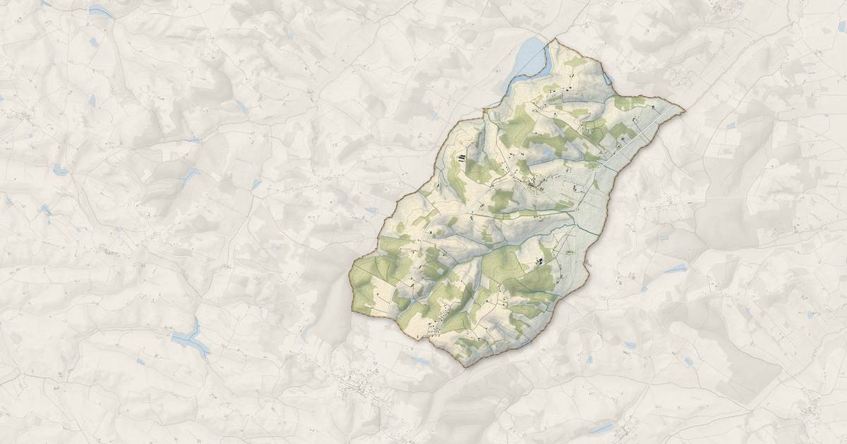 Portrait cartographique de Lagraulet-Saint-Nicolas : relief, eau, forêts, bâti et voies, calculés à partir des données de l'IGN