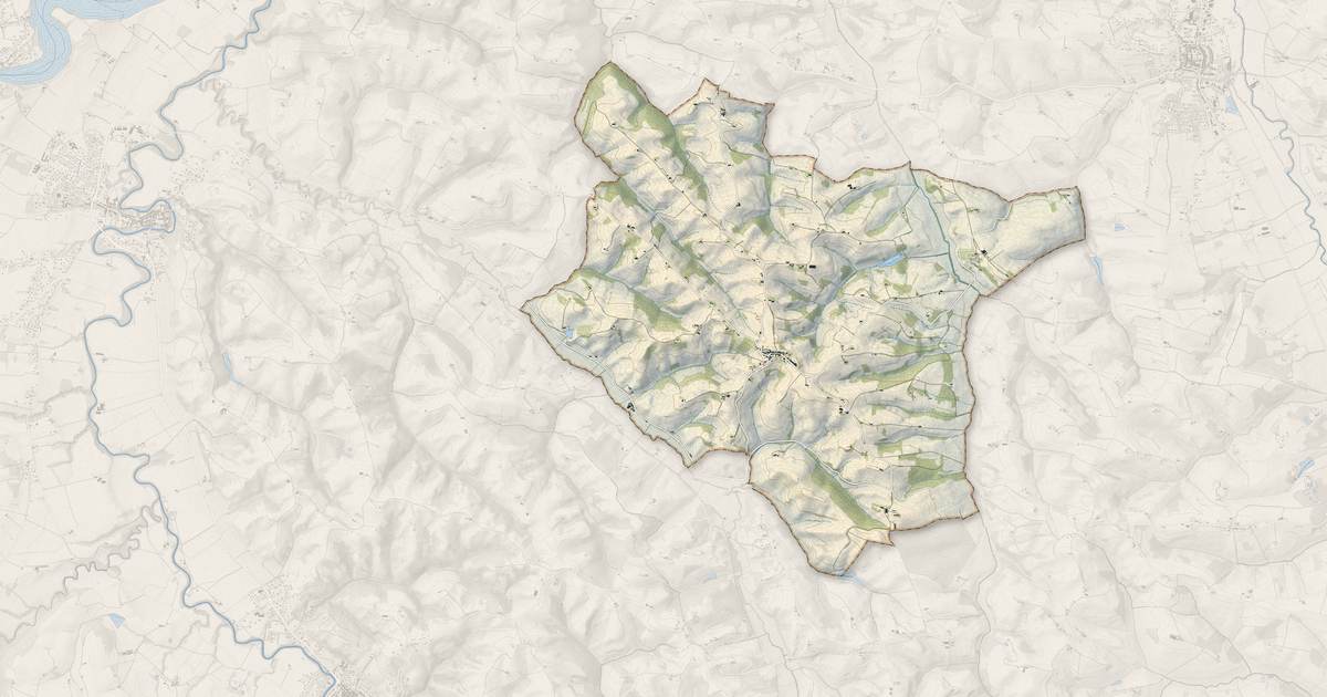 Portrait cartographique de Latrape : relief, eau, forêts, bâti et voies, calculés à partir des données de l'IGN