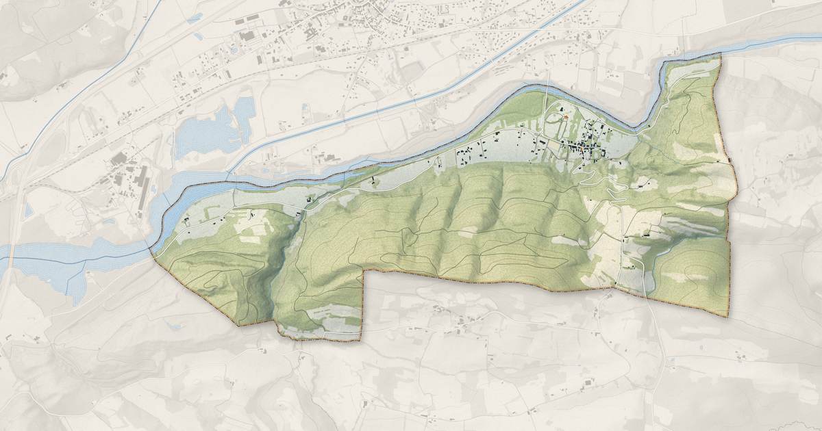 Portrait cartographique de Mauran : relief, eau, forêts, bâti et voies, calculés à partir des données de l'IGN