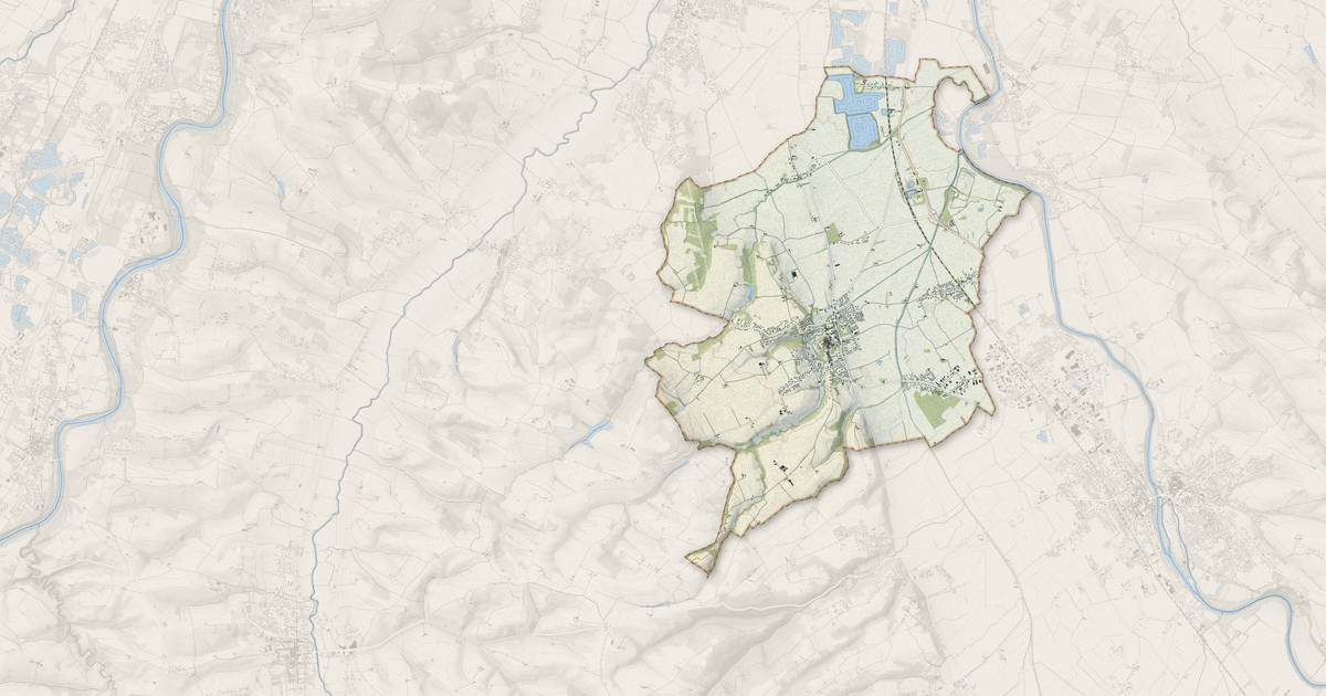 Portrait cartographique de Miremont : relief, eau, forêts, bâti et voies, calculés à partir des données de l'IGN