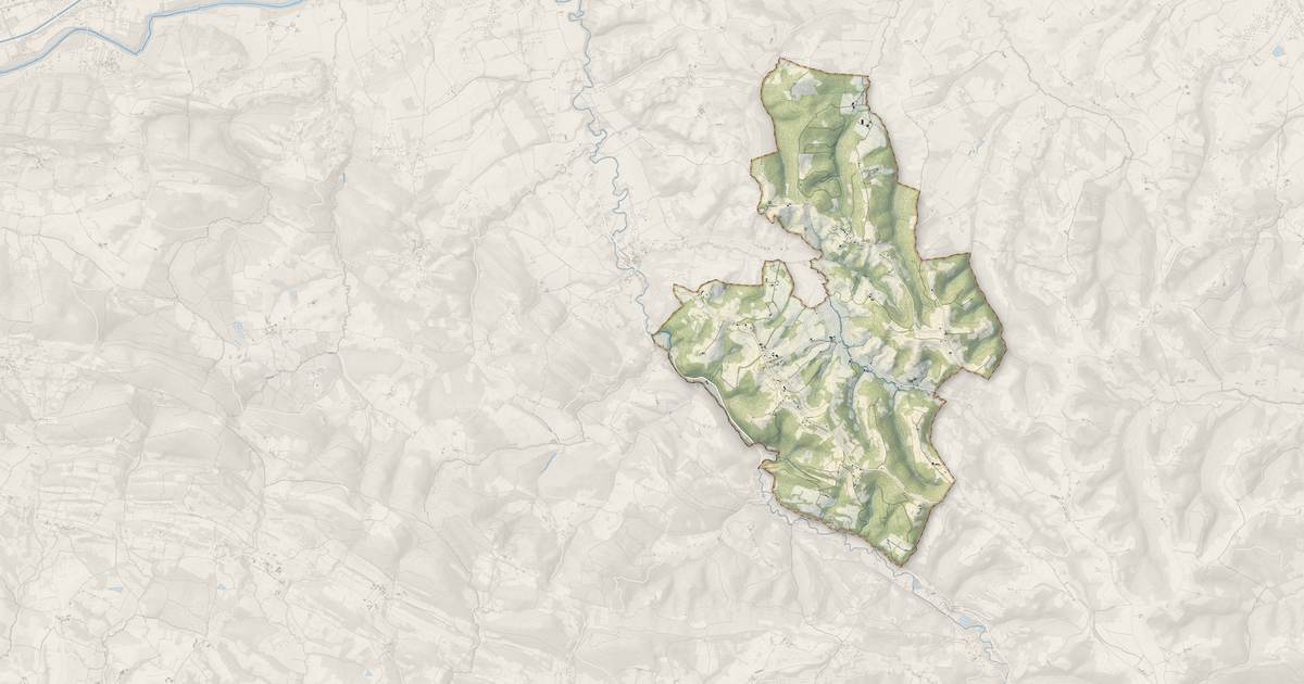 Portrait cartographique de Montberaud : relief, eau, forêts, bâti et voies, calculés à partir des données de l'IGN