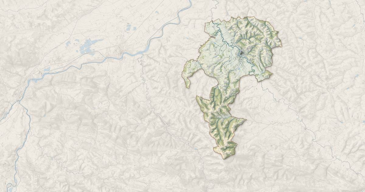 Portrait cartographique de Montesquieu-Volvestre : relief, eau, forêts, bâti et voies, calculés à partir des données de l'IGN