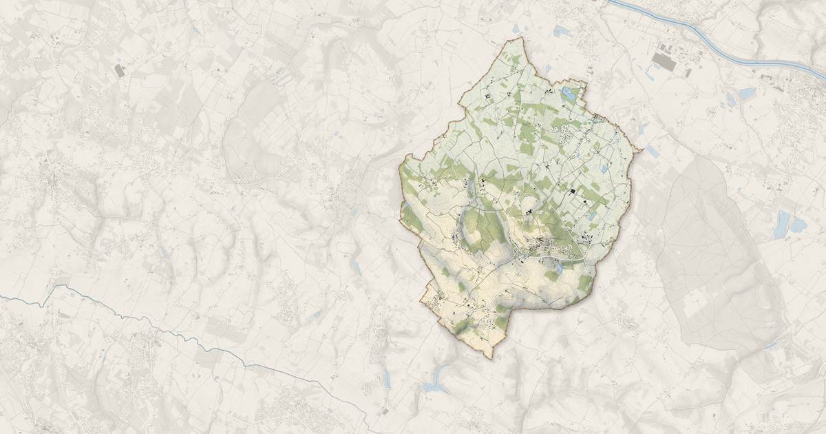 Portrait cartographique de Montjoire : relief, eau, forêts, bâti et voies, calculés à partir des données de l'IGN