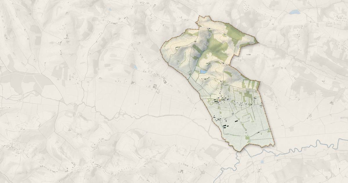 Portrait cartographique de Montoussin : relief, eau, forêts, bâti et voies, calculés à partir des données de l'IGN