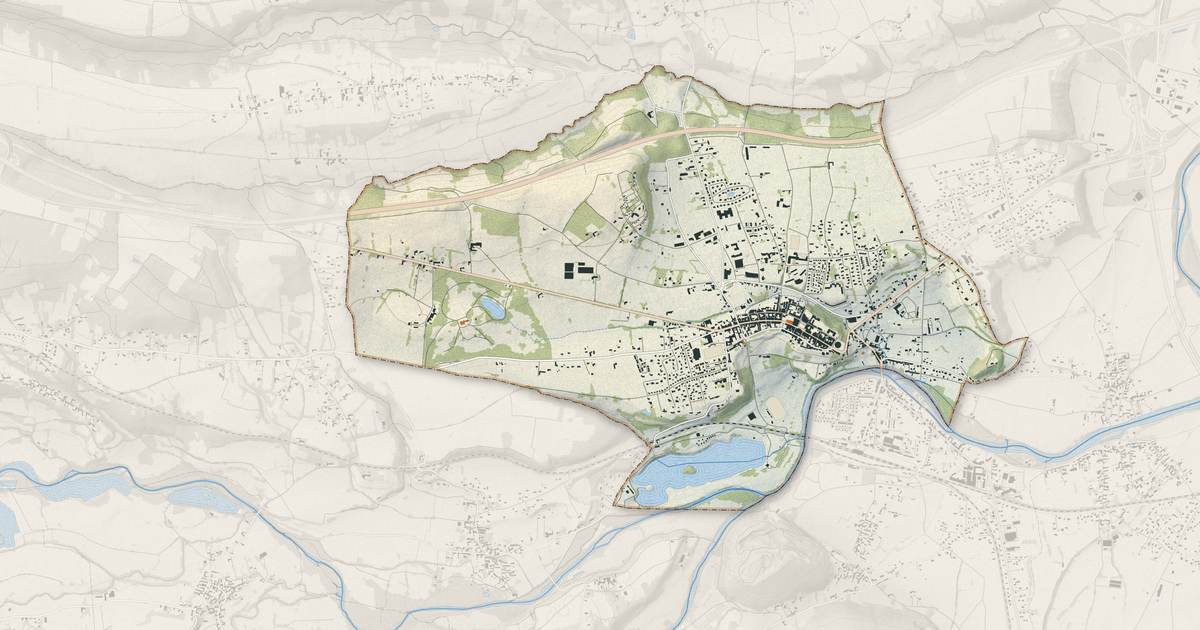 Portrait cartographique de Montréjeau : relief, eau, forêts, bâti et voies, calculés à partir des données de l'IGN