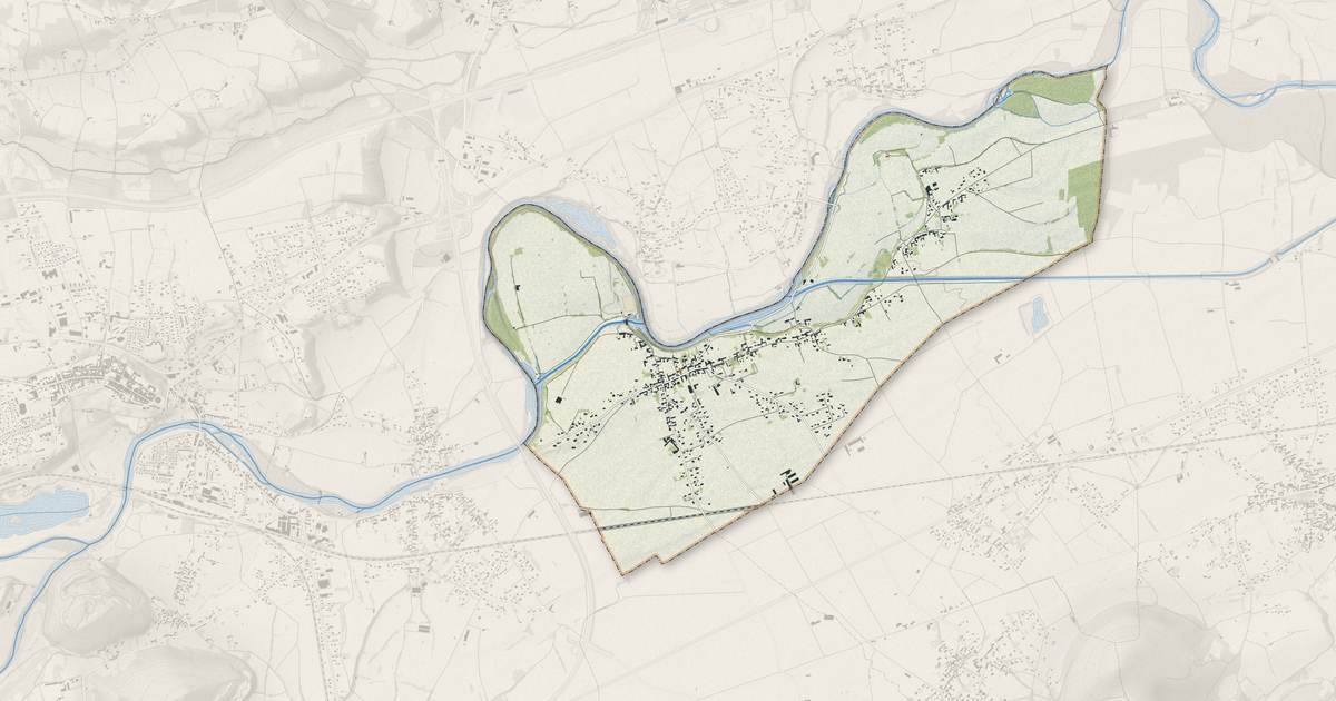 Portrait cartographique de Pointis-de-Rivière : relief, eau, forêts, bâti et voies, calculés à partir des données de l'IGN