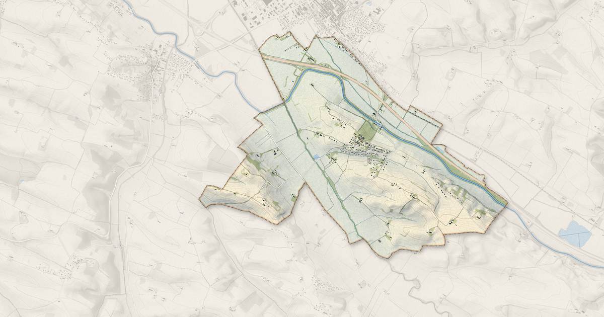 Portrait cartographique de Renneville : relief, eau, forêts, bâti et voies, calculés à partir des données de l'IGN