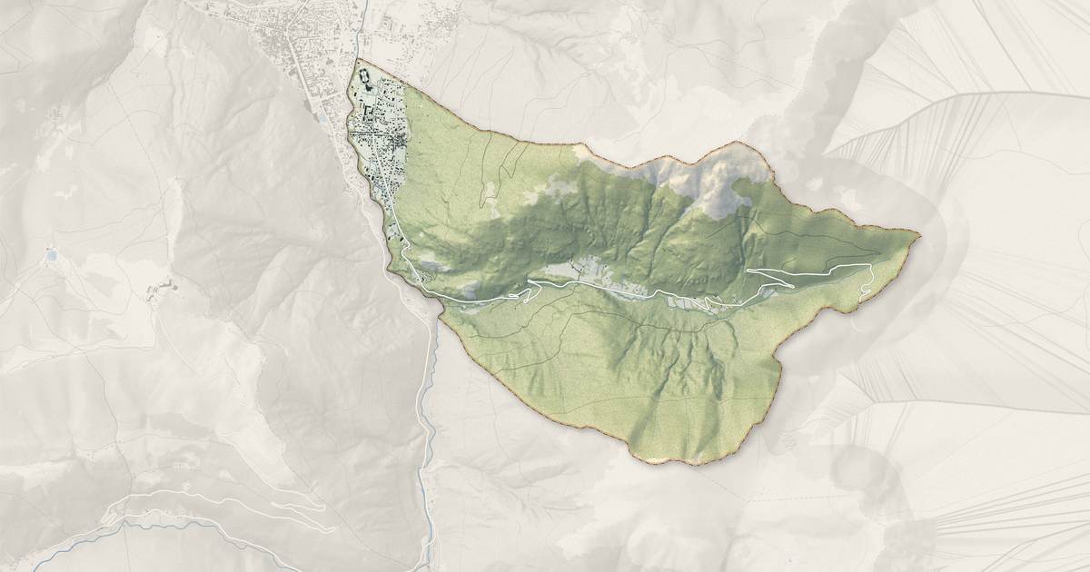 Portrait cartographique de Saint-Mamet : relief, eau, forêts, bâti et voies, calculés à partir des données de l'IGN