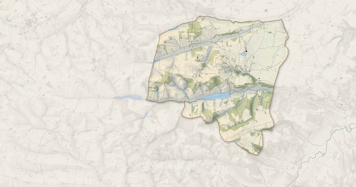 Portrait cartographique de Thil : relief, eau, forêts, bâti et voies, calculés à partir des données de l'IGN