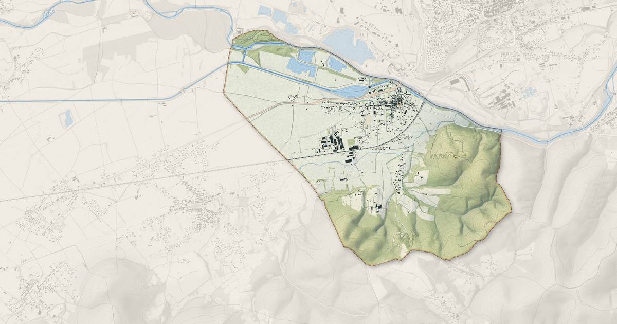 Portrait cartographique de Valentine : relief, eau, forêts, bâti et voies, calculés à partir des données de l'IGN