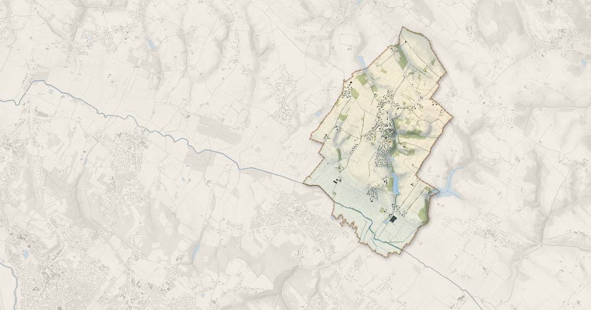 Portrait cartographique de Villariès : relief, eau, forêts, bâti et voies, calculés à partir des données de l'IGN