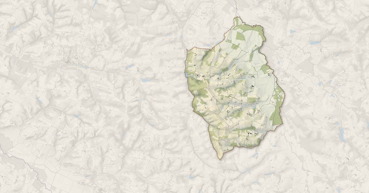 Portrait cartographique de Ayzieu : relief, eau, forêts, bâti et voies, calculés à partir des données de l'IGN