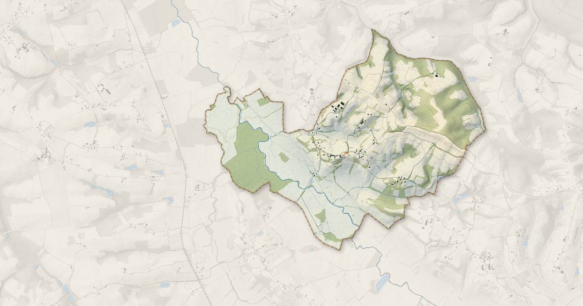 Portrait cartographique de Bétous : relief, eau, forêts, bâti et voies, calculés à partir des données de l'IGN