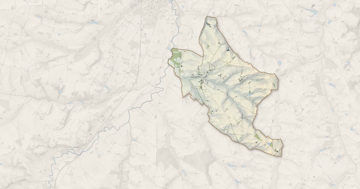 Portrait cartographique de Céran : relief, eau, forêts, bâti et voies, calculés à partir des données de l'IGN