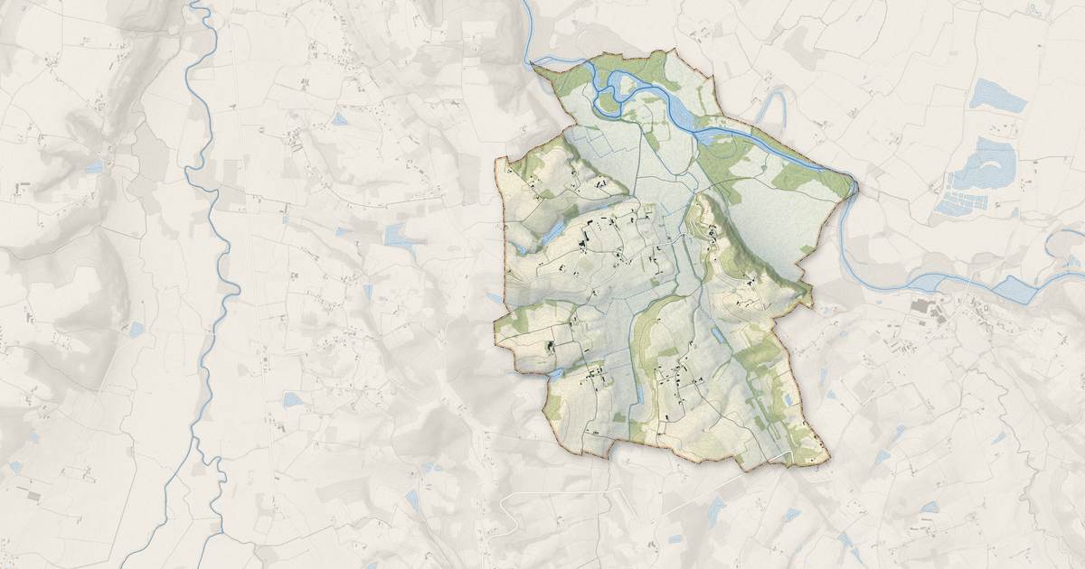 Portrait cartographique de Corneillan : relief, eau, forêts, bâti et voies, calculés à partir des données de l'IGN