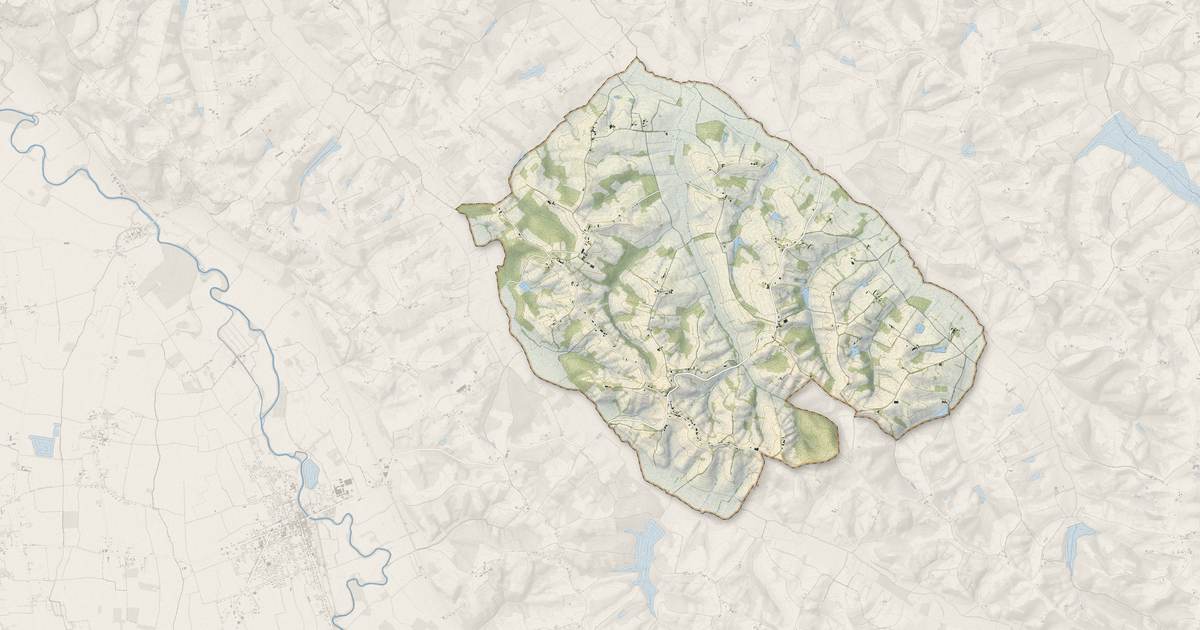 Portrait cartographique de Couloumé-Mondebat : relief, eau, forêts, bâti et voies, calculés à partir des données de l'IGN