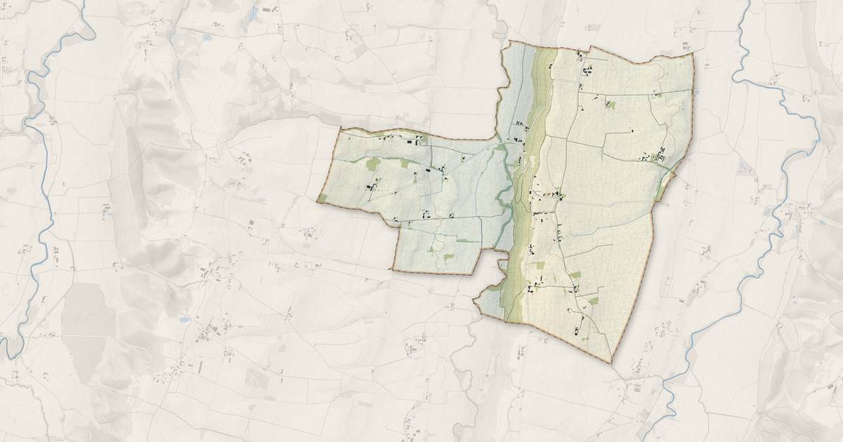Portrait cartographique de Cuélas : relief, eau, forêts, bâti et voies, calculés à partir des données de l'IGN