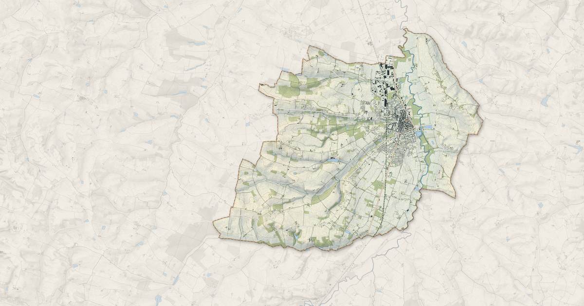 Portrait cartographique de Fleurance : relief, eau, forêts, bâti et voies, calculés à partir des données de l'IGN